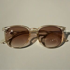 Women’s Brown and Clear Stylish Sunglasses